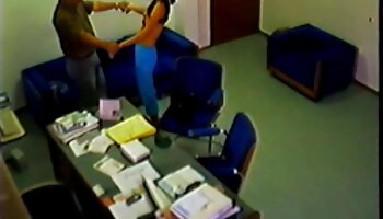 Ella videos sexo gratis lo masturba antes de que su novio llegue a casa