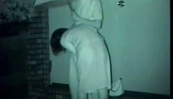Ladrón latina es atrapado en la casa lesbianas maduras follando de empeño y debe follar por su libertad xp12890