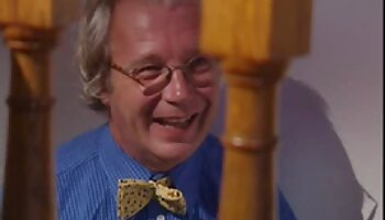 Profesor de piano humeante en vivo xxx arados