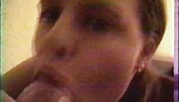 Ultra-linda mujer de la universidad de florida xxx sexso jugando en la webcam