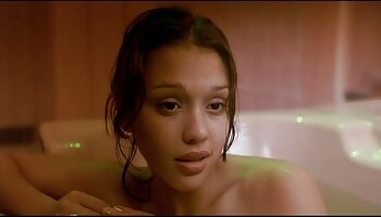 Ella videos travestis xxx sopló mi erección antes de que la golpeara finalmente y la llenara hacia adentro.